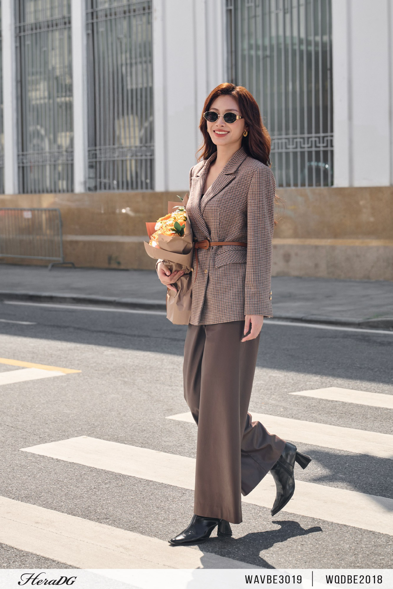 Ảnh của Áo vest dạ kẻ dáng suông